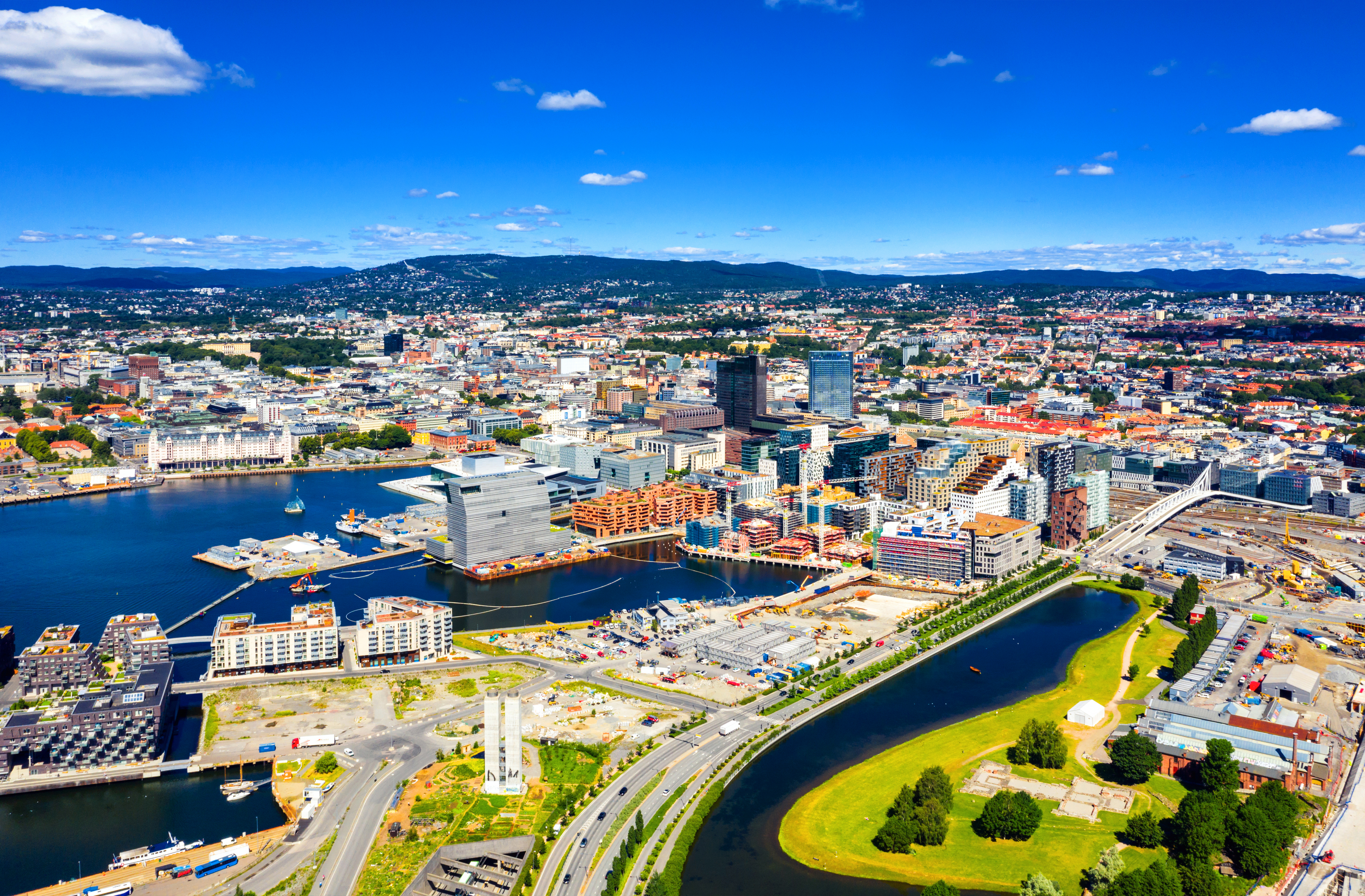 Вид на Осло, столицу Норвегии, ПМЖ которой могут получить иностранцы