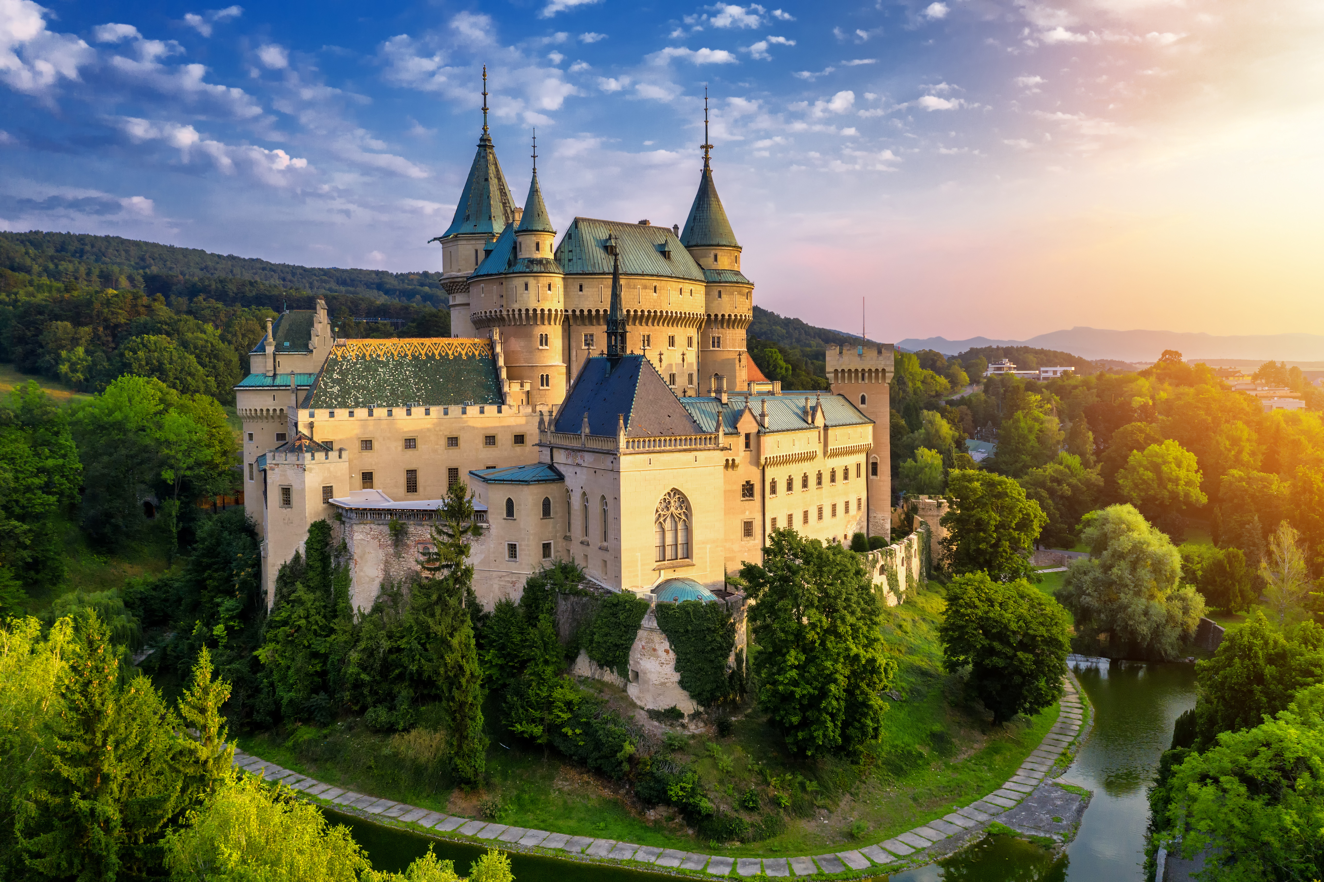 Замок Бойнице в Словакии, ПМЖ которой могут получить иностранцы