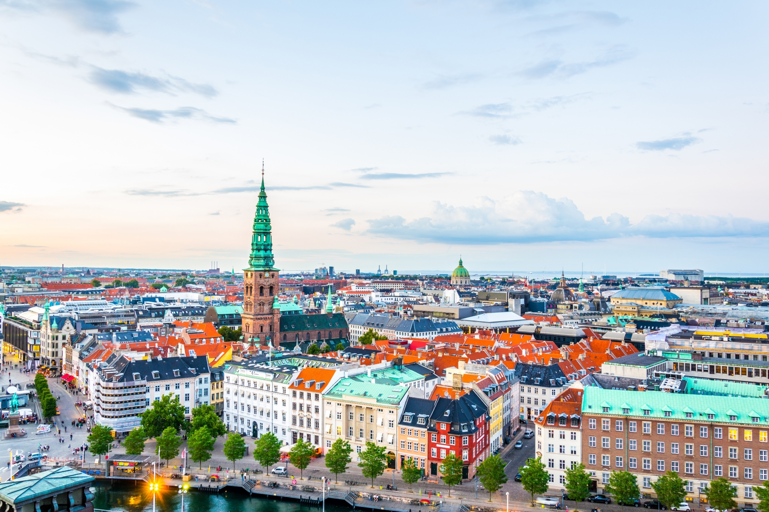 Копенгаген, столица Дании, ПМЖ которой могут получить иностранцы