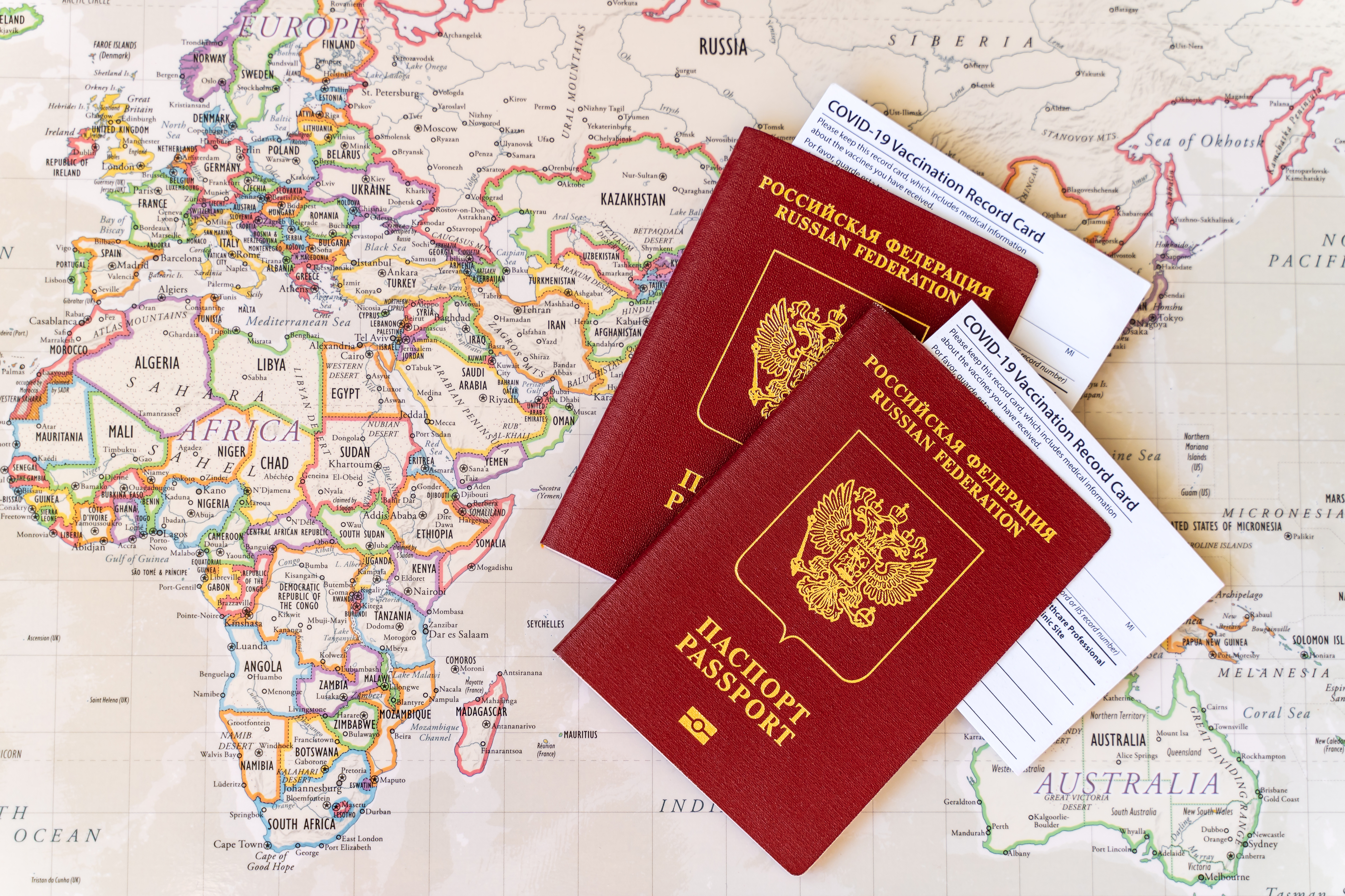Паспорта РФ, с которыми можно уехать из России для проживания в новой стране
