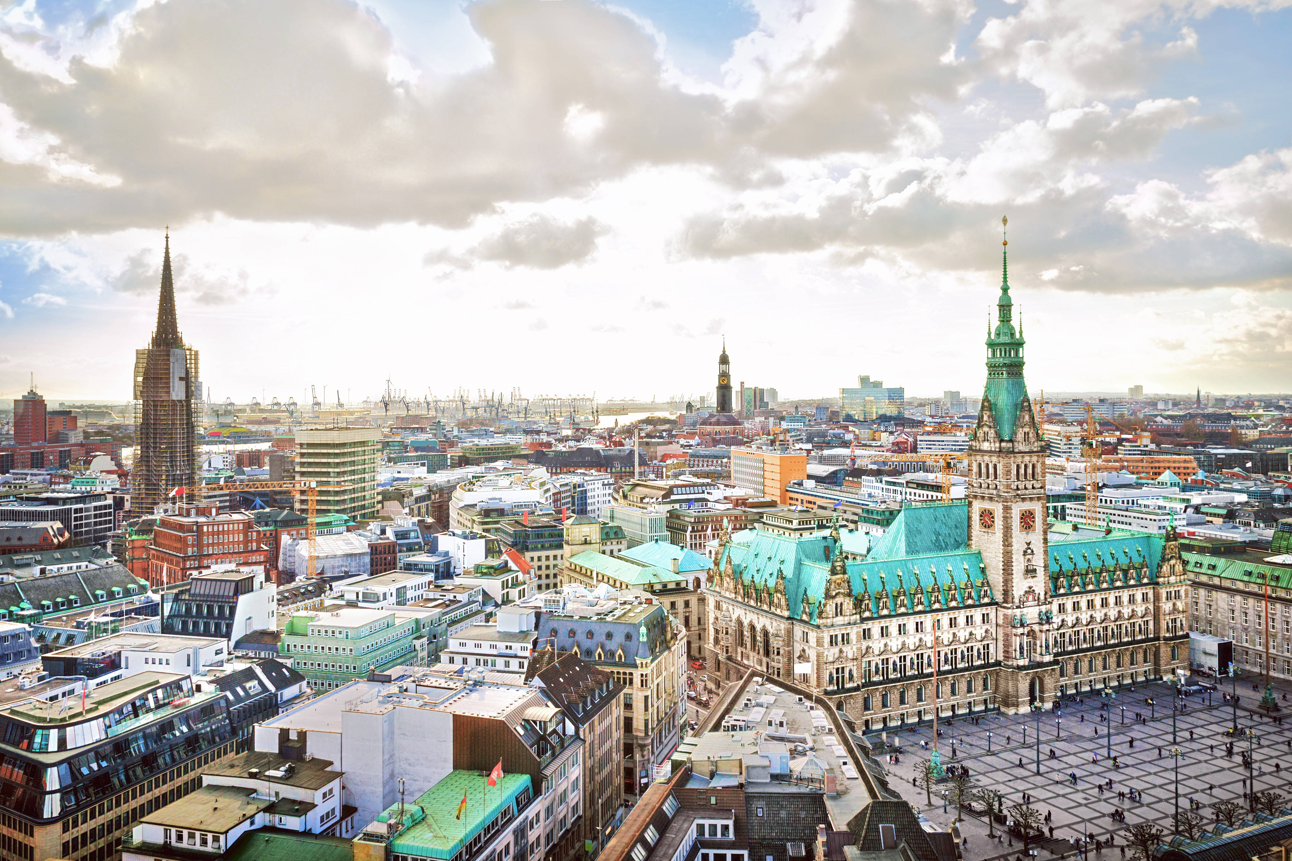 Гамбург, город в Германии, куда иностранцам можно переехать по репатриации