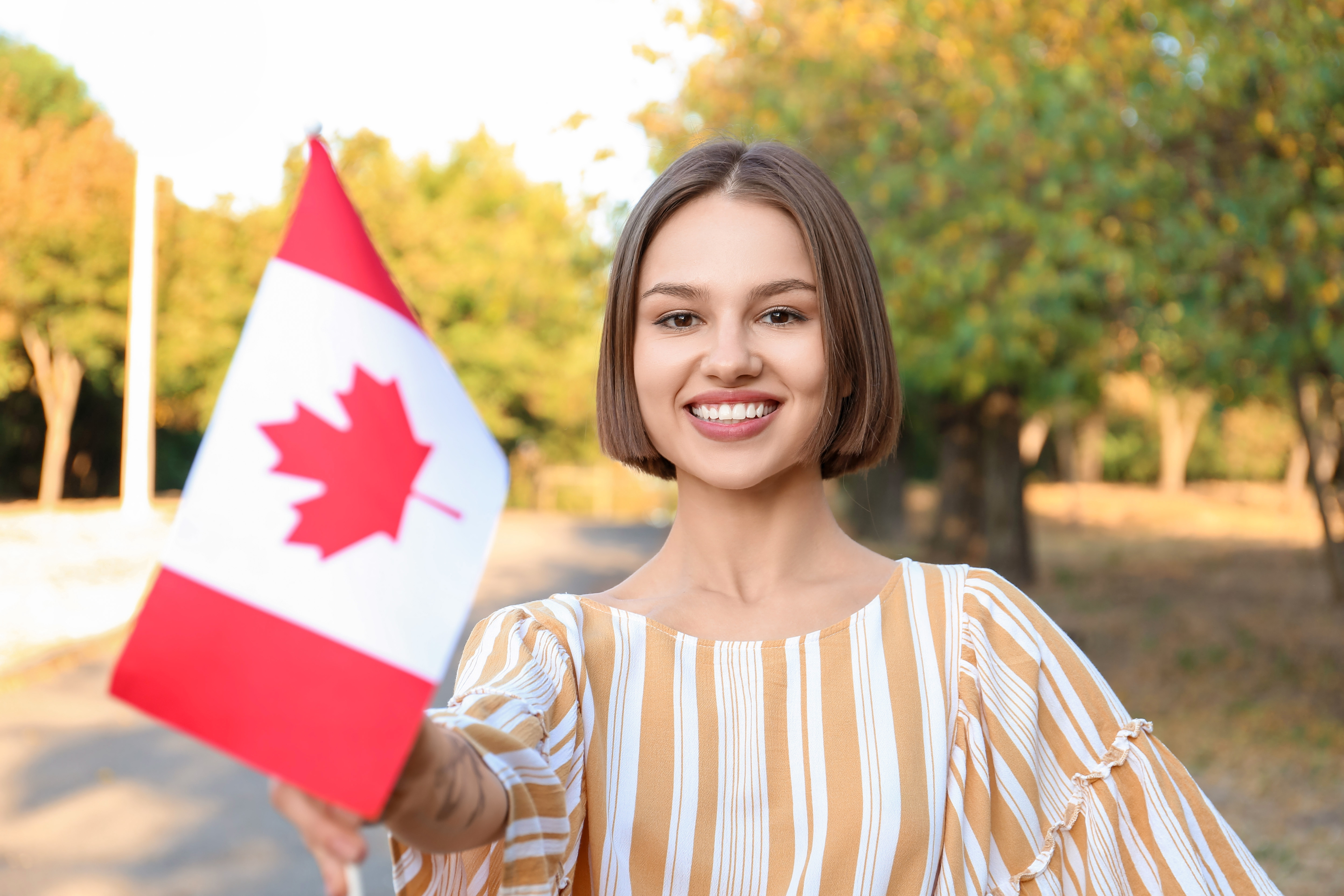 Девушка, которая иммигрировала в Канаду