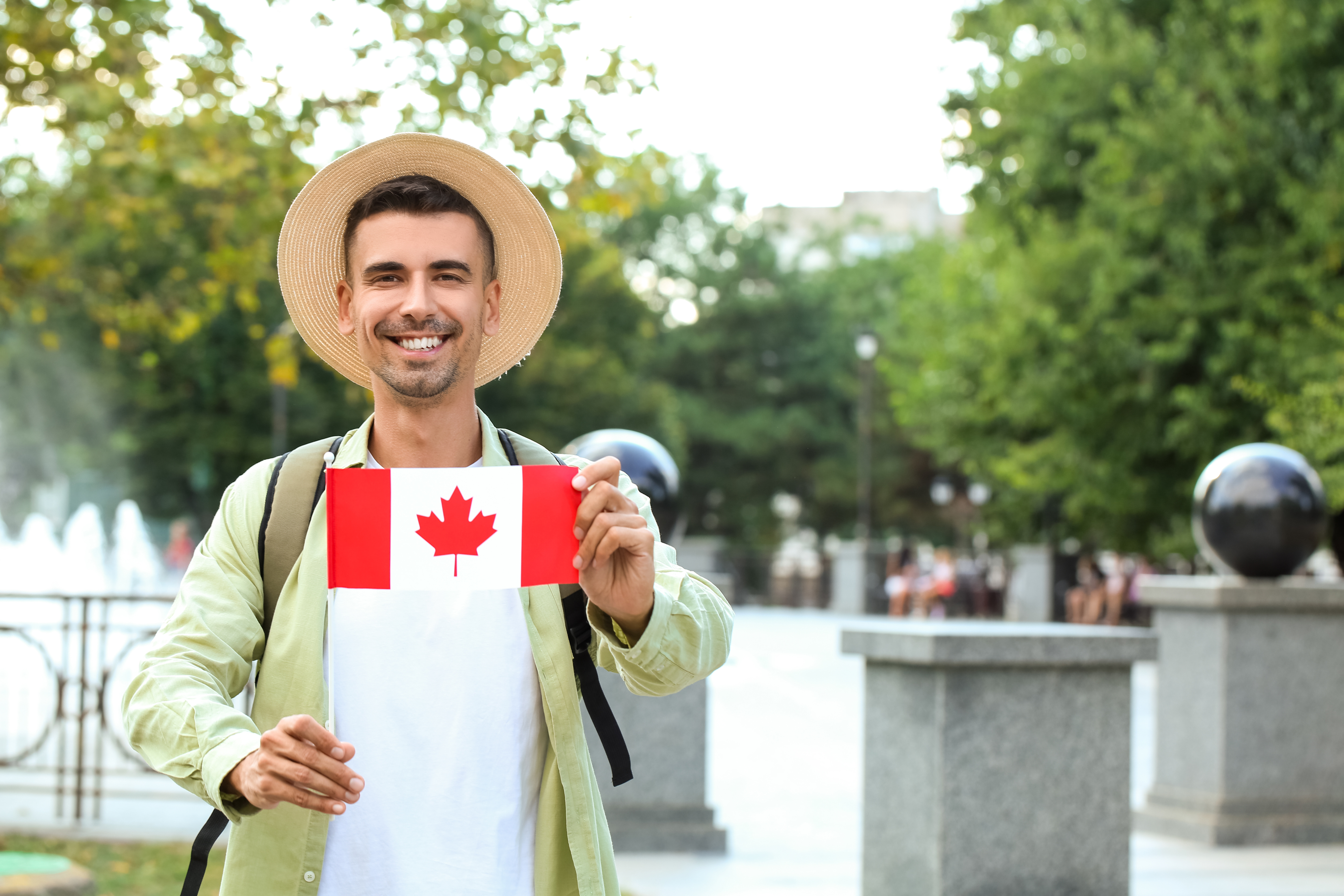 Мужчина, который может иммигрировать в Канаду
